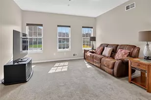 707 Wilshire Cir, Seven Fields Boro, PA 16046 - Photo 20