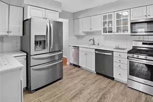 707 Wilshire Cir, Seven Fields Boro, PA 16046 - Photo 12