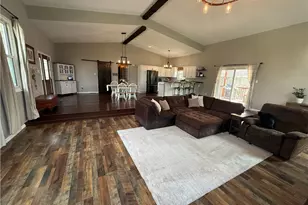 5110 Redwood Dr, White Township, PA 15701 - Photo 10