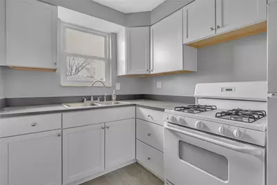 2919 Pioneer Avenue, Pittsburgh, PA 15226 - Photo 6