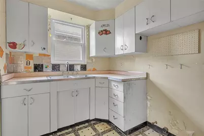 2919 Pioneer Avenue, Pittsburgh, PA 15226 - Photo 14