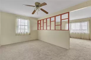 2919 Pioneer Ave, Pittsburgh, PA 15226 - Photo 10