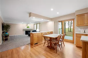 409 Snowberry Ln, Cranberry Township, PA 16066 - Photo 8