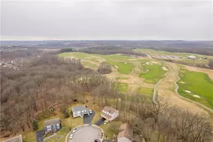 409 Snowberry Ln, Cranberry Township, PA 16066 - Photo 2