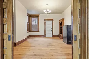 1713 Sarah St, Pittsburgh, PA 15203 - Photo 8