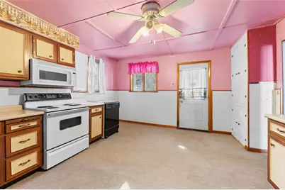 413 N Prospect St, Connellsville, PA 15425 - Photo 18