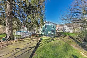 413 N Prospect St, Connellsville, PA 15425 - Photo 8