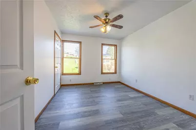 206 Hague Ln, South Union Township, PA 15401 - Photo 14