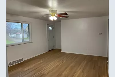 214 Erwin Place, McKees Rocks, PA 15136 - Photo 2