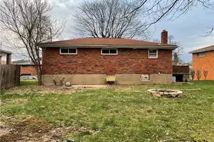 214 Erwin Pl, McKees Rocks, PA 15136 - Photo 14