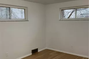 214 Erwin Pl, McKees Rocks, PA 15136 - Photo 10