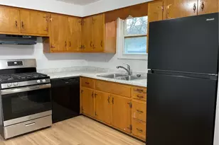 214 Erwin Pl, McKees Rocks, PA 15136 - Photo 4