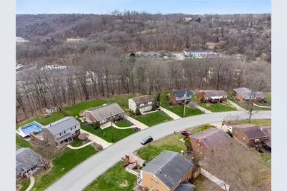 834 Blue Ridge Rd, Pittsburgh, PA 15239 - Photo 30