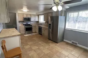 1419 Cardinal Dr, Scott Township, PA 15243 - Photo 8