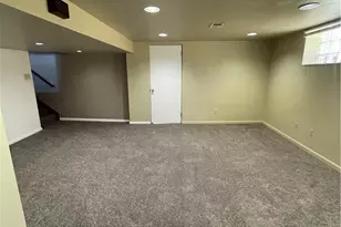 1419 Cardinal Dr, Scott Township, PA 15243 - Photo 22