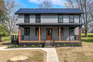 270 Laurel Rock Dr, North Sewickley Township, PA 15010 - Photo 2