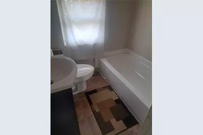 108 E 1st Ave, Derry Boro, PA 15627 - Photo 10