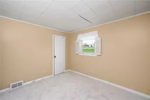 202 Rural Dr, Twp of But NW, PA 16001 - Photo 14