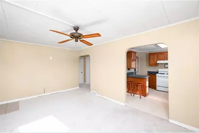 202 Rural Dr, Twp of But NW, PA 16001 - Photo 6