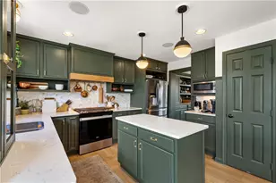 1024 Greenfield Dr, Cecil, PA 15317 - Photo 6