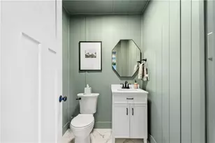 1024 Greenfield Dr, Cecil, PA 15317 - Photo 36