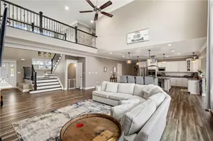 110 Ridgetop Dr, Adams Township, PA 16046 - Photo 8