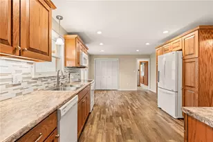 5667 Lincoln Hwy, Quemahoning Township, PA 15563 - Photo 10