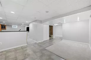 2386 Crestview Rd, Pittsburgh, PA 15216 - Photo 32