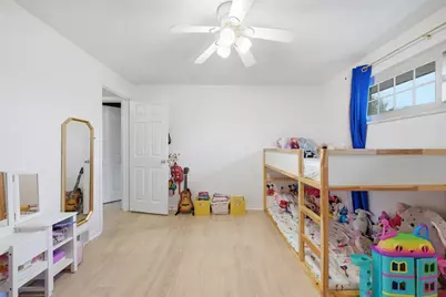 2386 Crestview Rd, Pittsburgh, PA 15216 - Photo 18