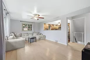 2386 Crestview Rd, Pittsburgh, PA 15216 - Photo 8