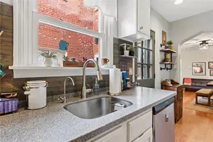 2303 Sidney St, Pittsburgh, PA 15203 - Photo 10