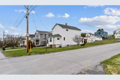 636 6th St, , PA 15927 - Photo 4