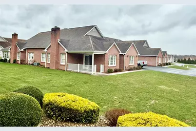 194 Woodhawk Ln, Franklin Township, PA 16001 - Photo 2