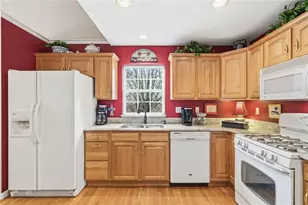 6855 Stephanie Ct, Murrysville, PA 15626 - Photo 14