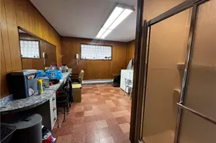 406 Walnut St, Vandergrift, PA 15690 - Photo 10