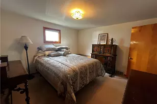 406 Walnut St, Vandergrift, PA 15690 - Photo 8