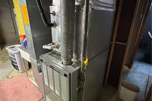 703 Laura St, West Mifflin, PA 15122 - Photo 24