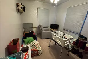 703 Laura St, West Mifflin, PA 15122 - Photo 8