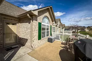 3053 Kensington Ct, Connoquenessing Township, PA 16053 - Photo 2