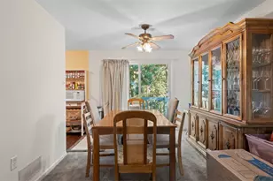 575 Fairfield Dr, Hempfield Township, PA 15601 - Photo 10