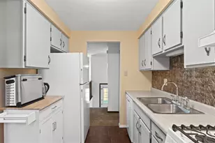 575 Fairfield Dr, Hempfield Township, PA 15601 - Photo 16