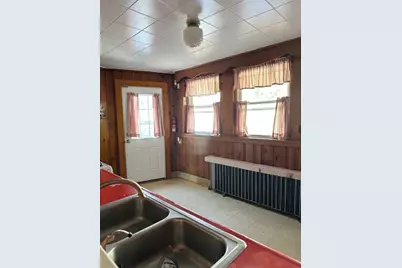 741 Waddell Ave, Clairton, PA 15025 - Photo 10