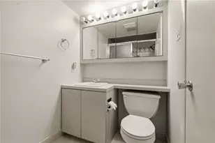 5600 Munhall Rd, Pittsburgh, PA 15217 - Photo 32