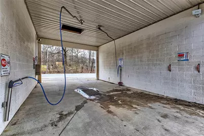 1005 W 4th Ave, Derry Township, PA 15627 - Photo 10