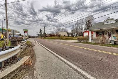 1005 W 4th Ave, Derry Township, PA 15627 - Photo 20