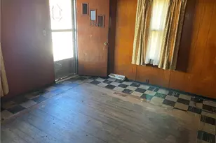 136 Brighton St, Chalfant Boro, PA 15112 - Photo 4