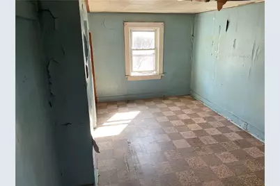 136 Brighton St, Chalfant Boro, PA 15112 - Photo 8