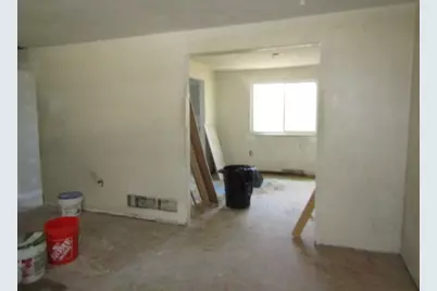 1209 Roy St, North Braddock, PA 15104 - Photo 10