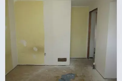 1209 Roy St, North Braddock, PA 15104 - Photo 22