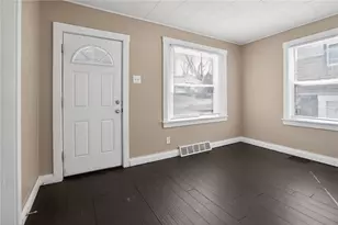 817 Elizabeth St, Wilkins Township, PA 15221 - Photo 4